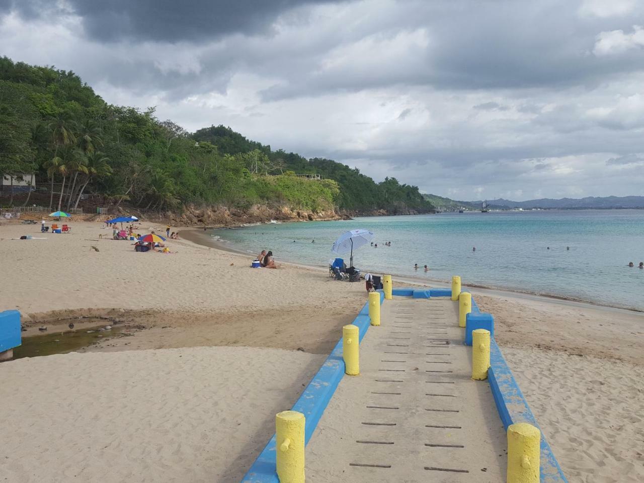 Medusa'S Hostel Aguadilla Kültér fotó