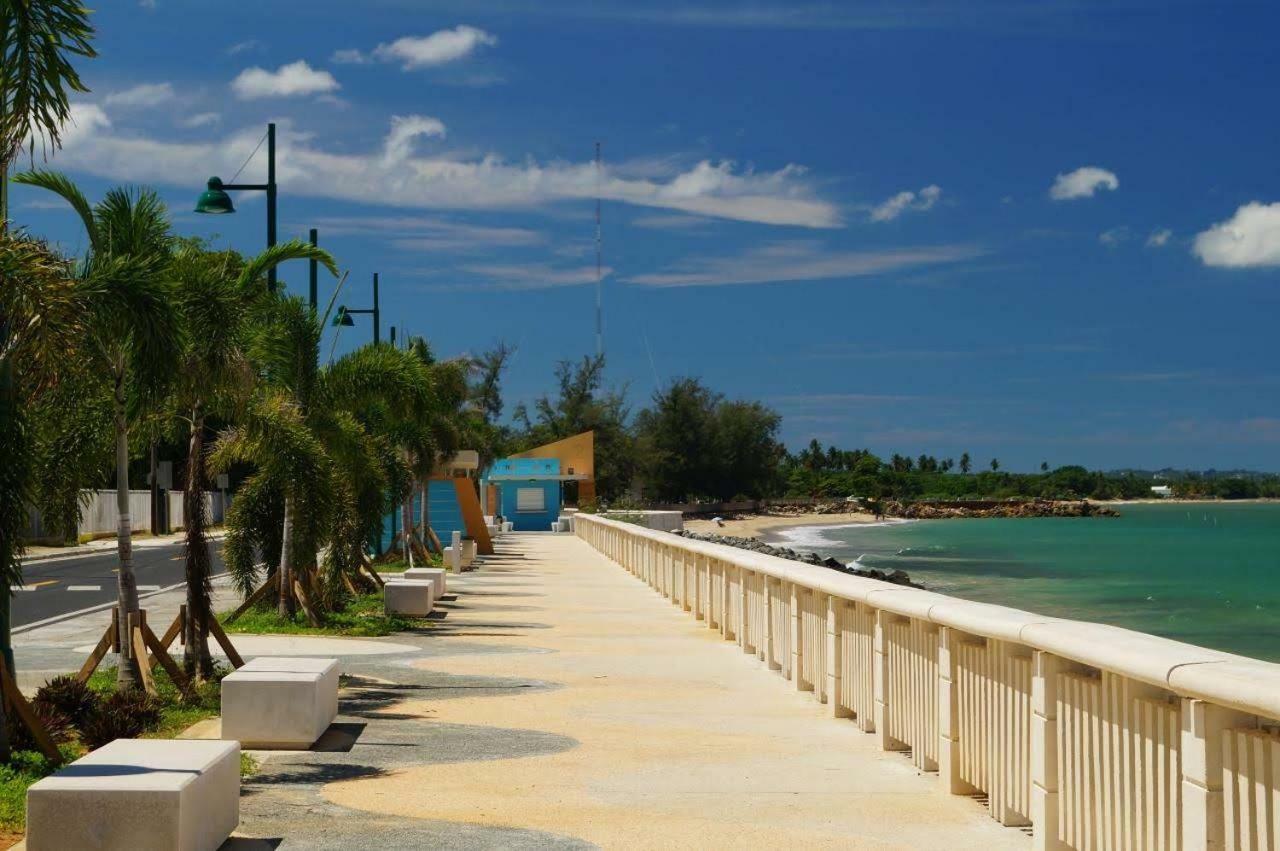 Medusa'S Hostel Aguadilla Kültér fotó